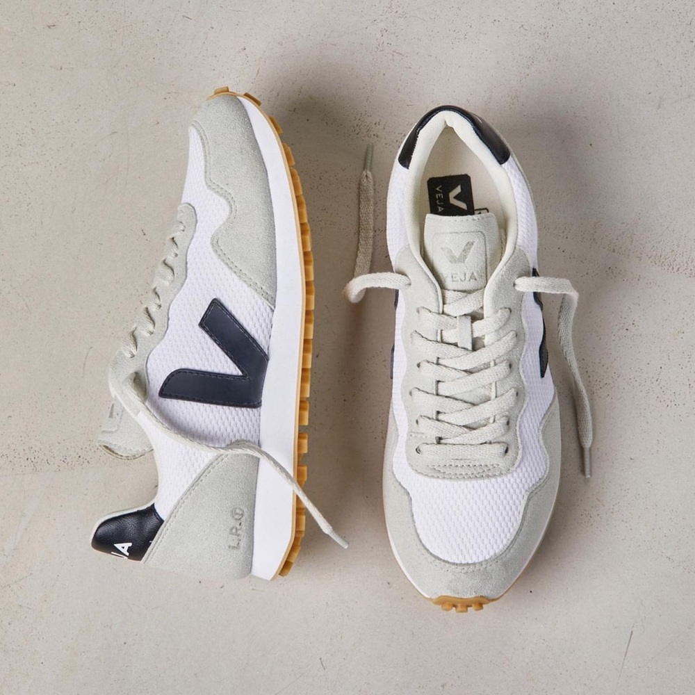 VEJA SDU REC ALVEOMESH WHITE BLACK NATURAL - Women’s Size 37 EU/ 6 US